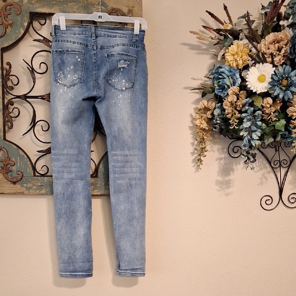Trendy Paint Splatter Blue Distressed  Skinny Jeans. Size Medium - Picture 4 of 12